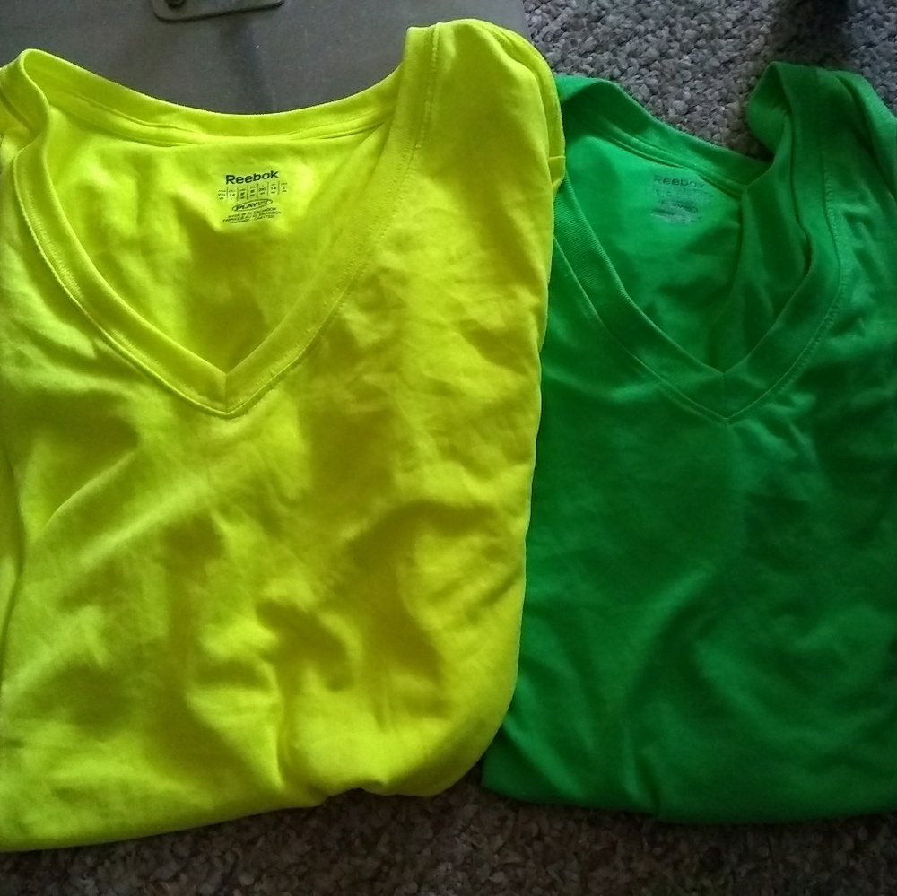 Womens size 2x reebok shirts